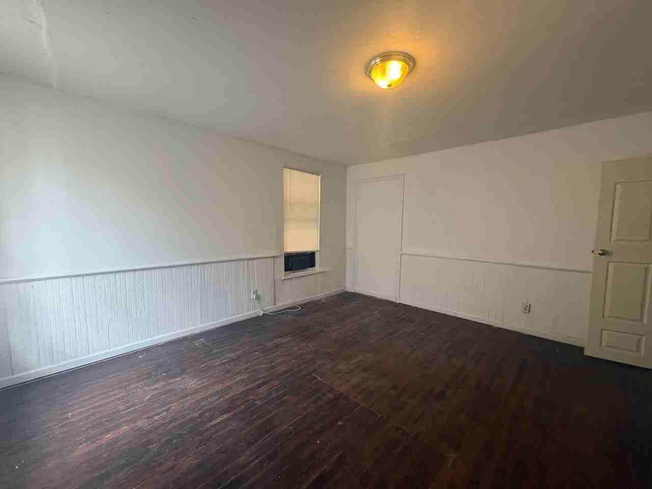 871 Mulberry St #F - Photo 3 of 9