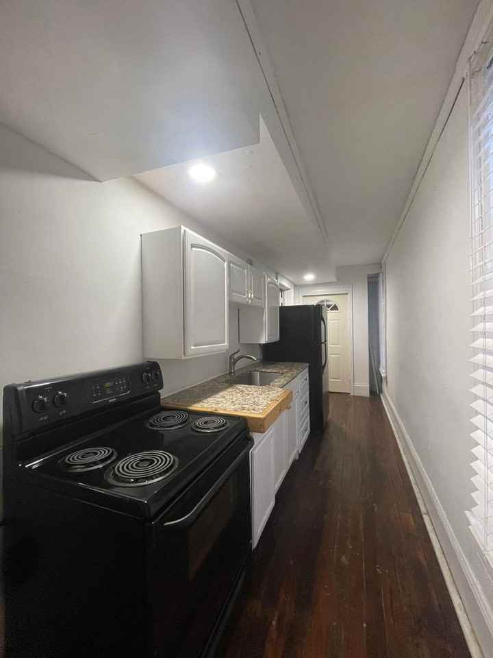 871 Mulberry St #F - Photo 4 of 9