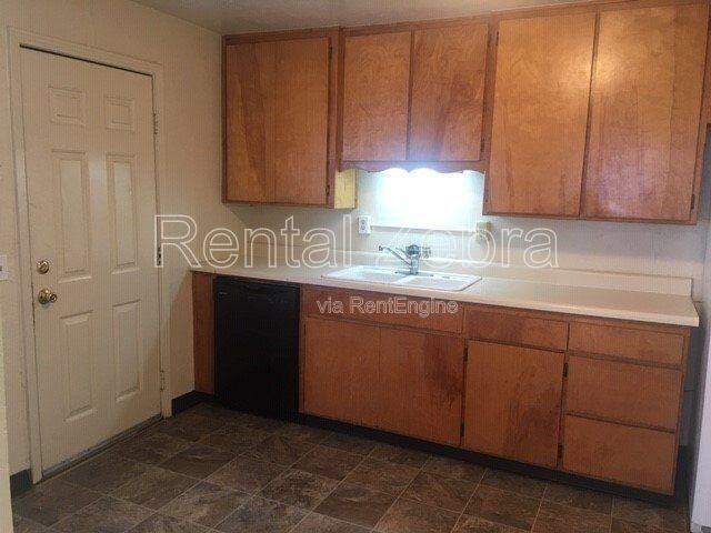 104 E Donna Dr - Photo 4 of 10