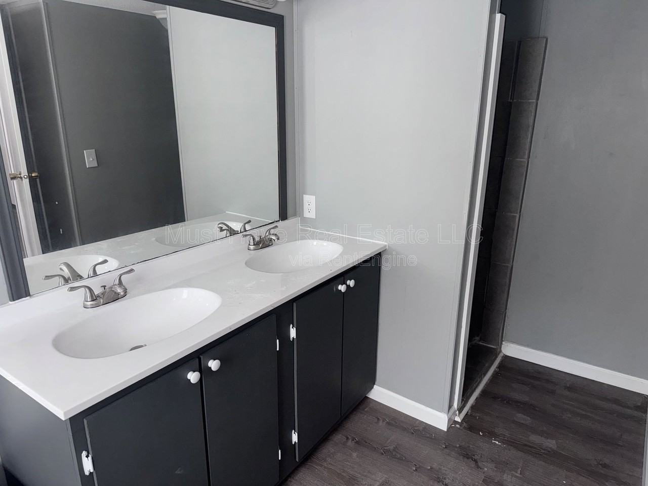 4200 S Caldwell Mobile Home Park #15 - Photo 3 of 7