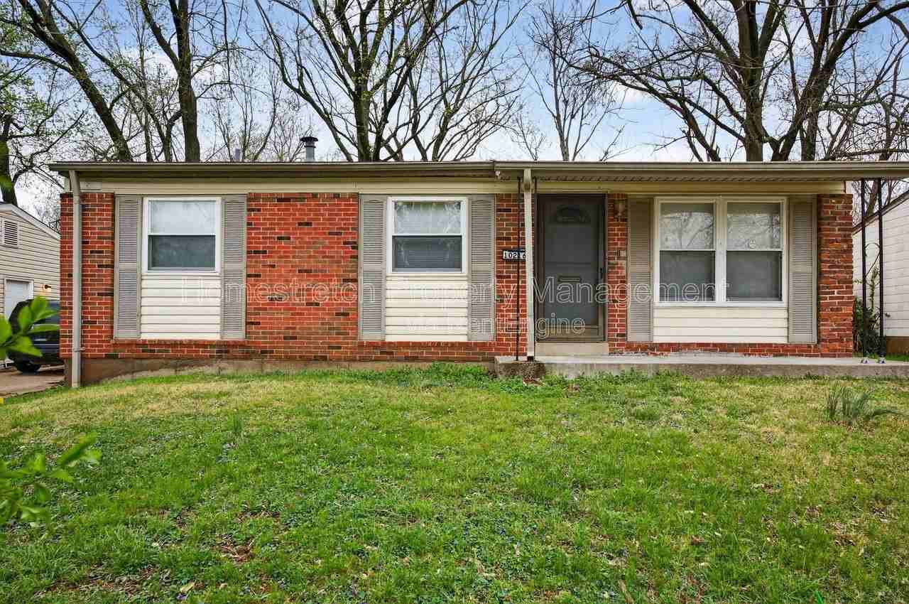 10216 Royal Dr - Photo 3 of 27