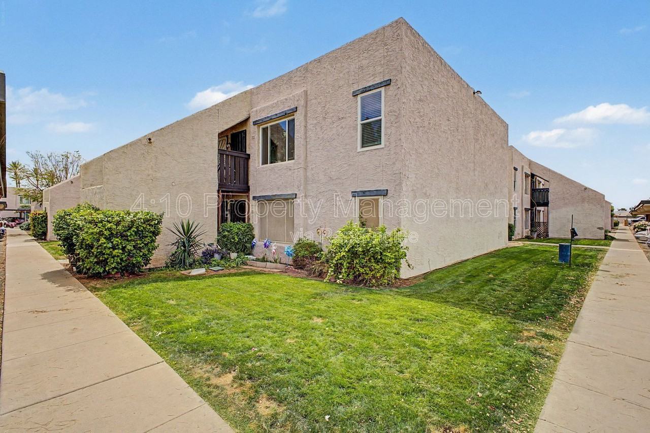 1927 E Hampton Ave #256