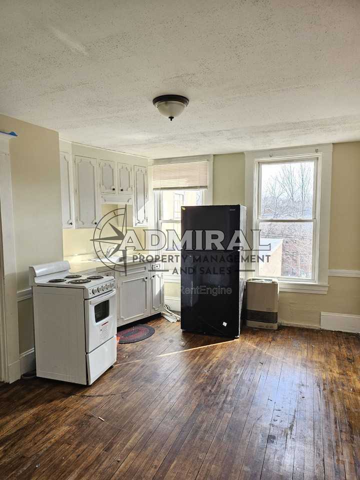 42 N Main St #3 - Photo 2 of 9