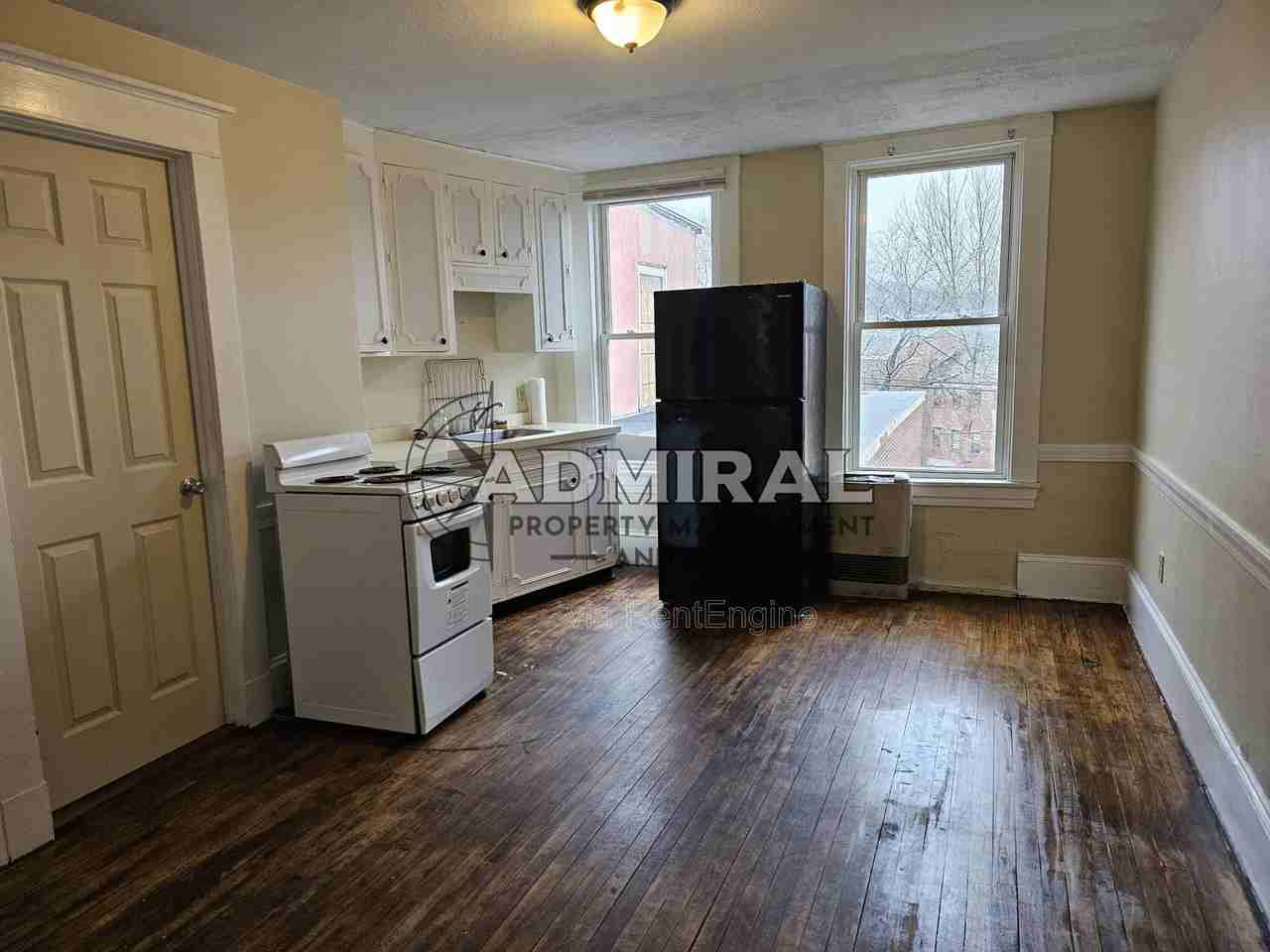 42 N Main St #3 - Photo 6 of 9