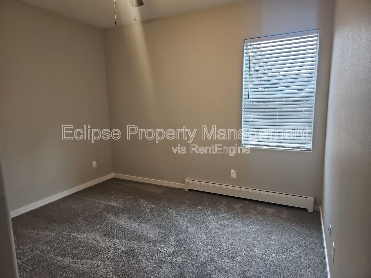 525 Washington Ave - Photo 3 of 17