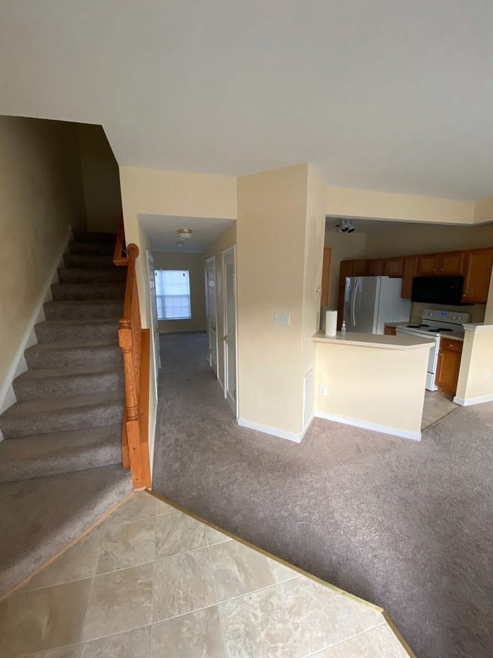 5504 Millstream Ln - Photo 3 of 19