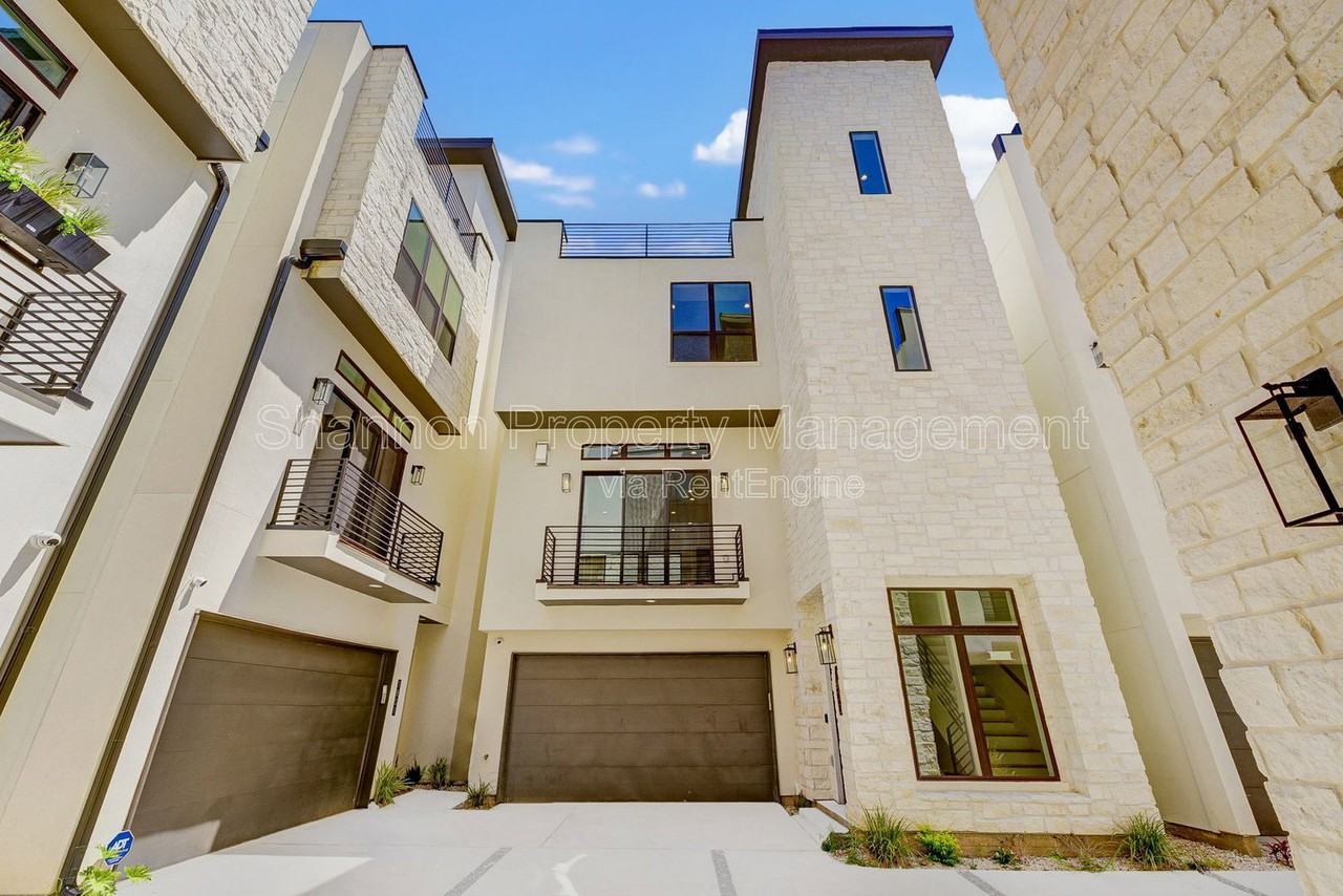 1803 Dunlavy St - Photo 2 of 39