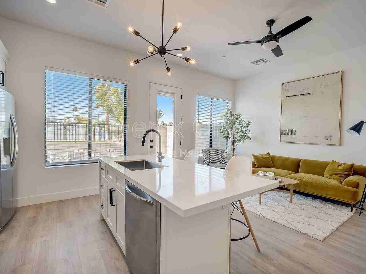 775 W Coolidge St #6 - Photo 5 of 39