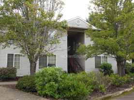 325 Se Lilly Ave #C - Photo 1 of 1