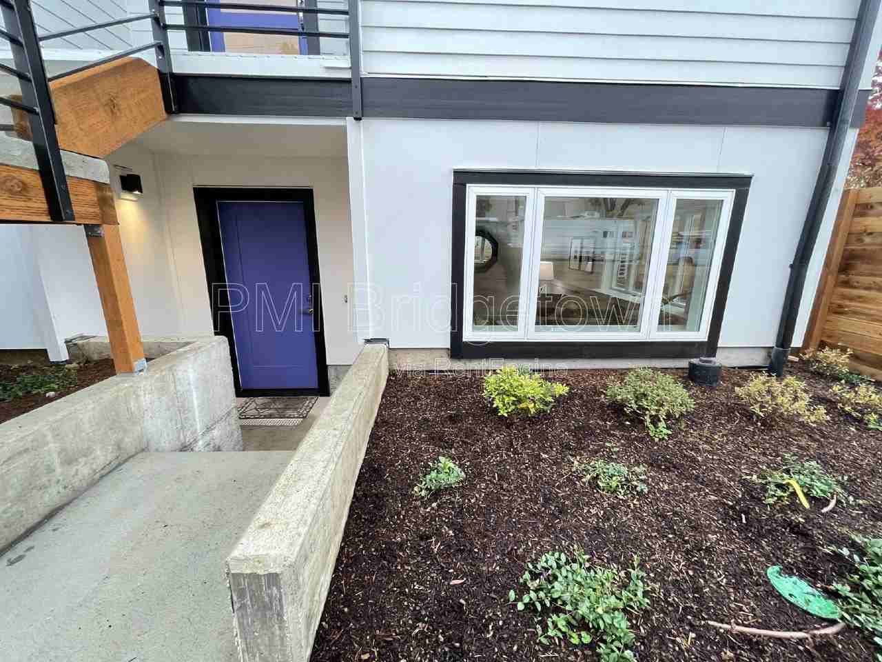 5886 Se 46th Ave #B - Photo 3 of 14