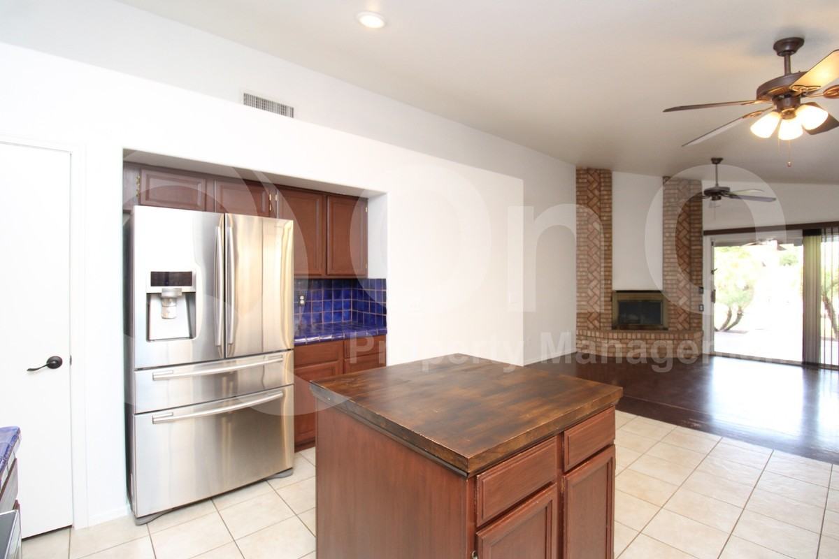 5184 W Geronimo St - Photo 6 of 24