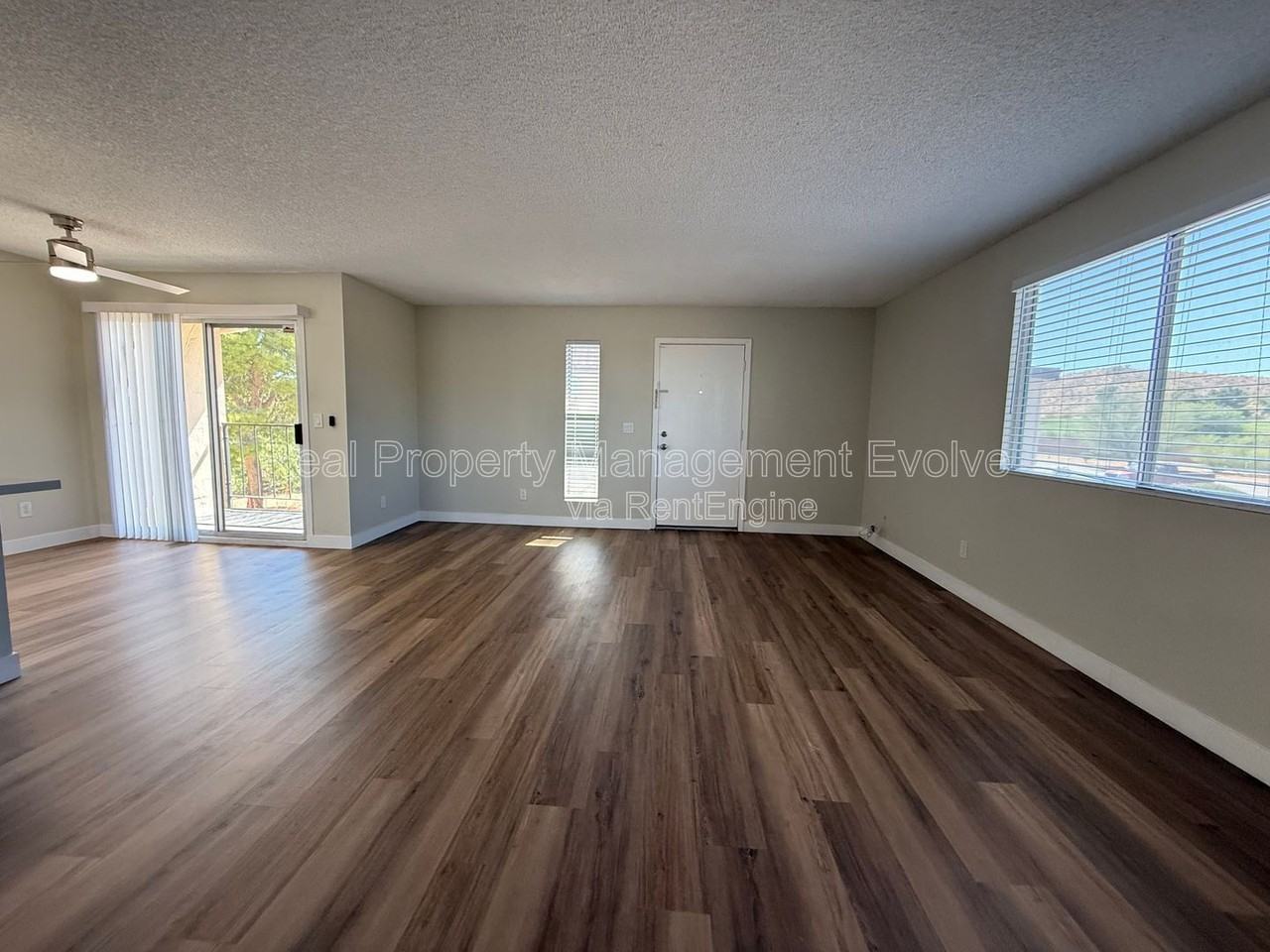 828 E Joan D Arc Ave - Photo 4 of 16