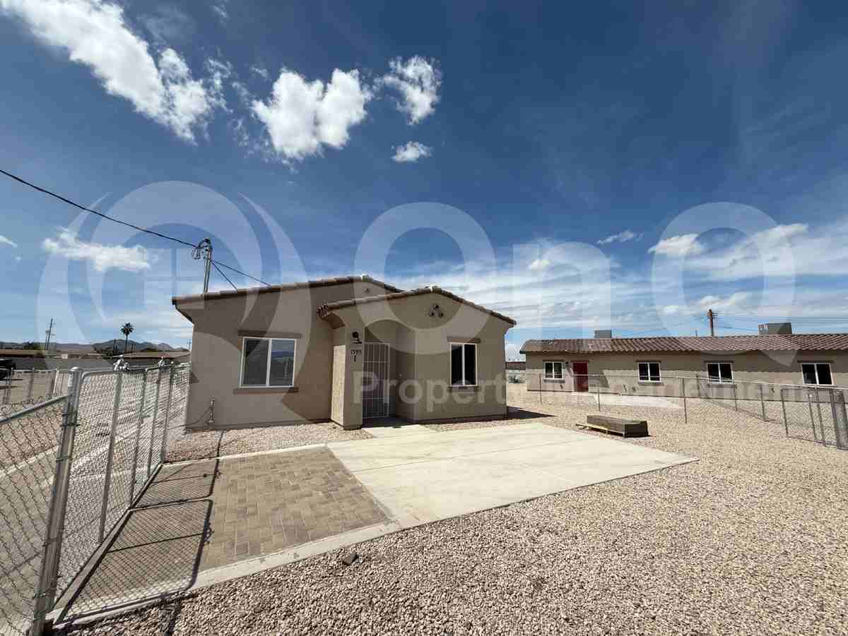 1595 N Yavapai St #1 - Photo 3 of 15