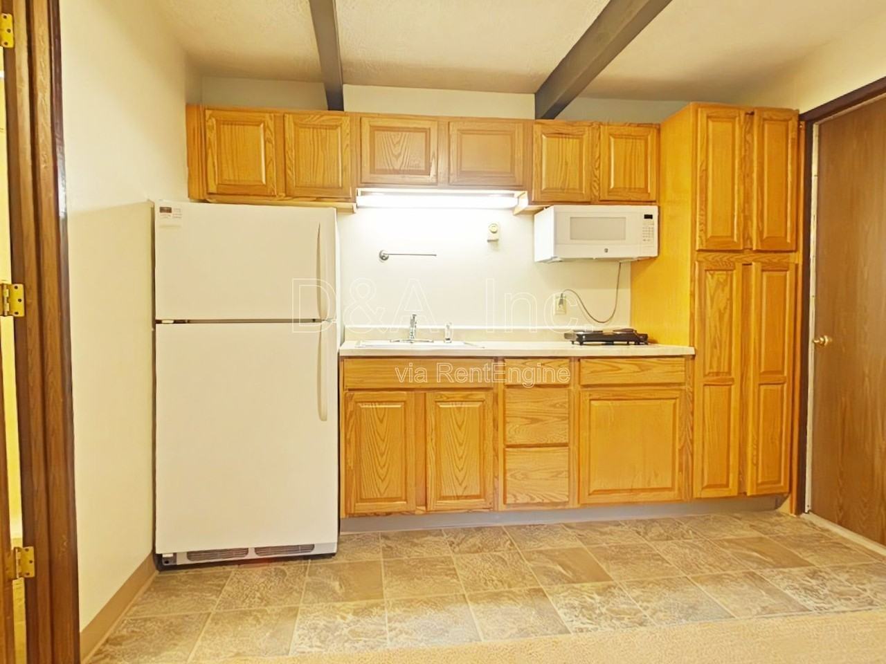 2905 Nw Glenridge Dr #B - Photo 3 of 6