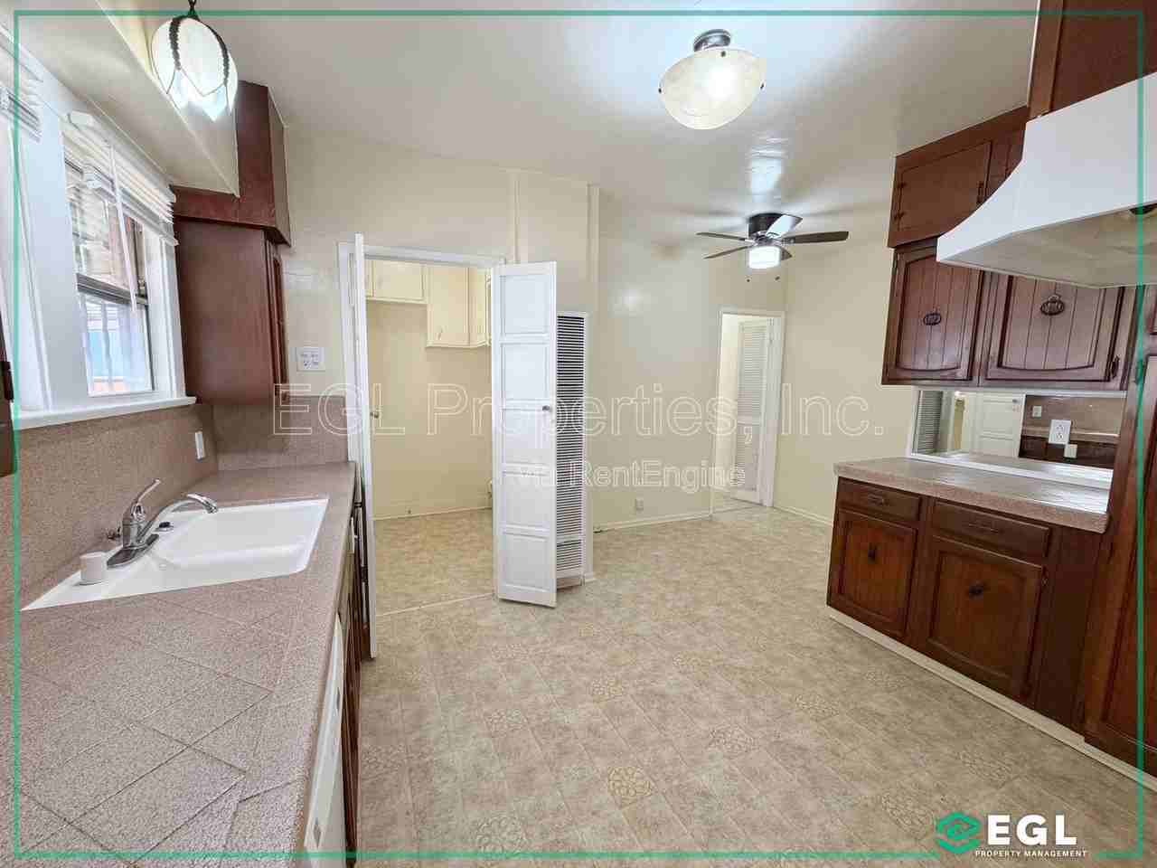 4861 W 23rd St - Photo 4 of 12