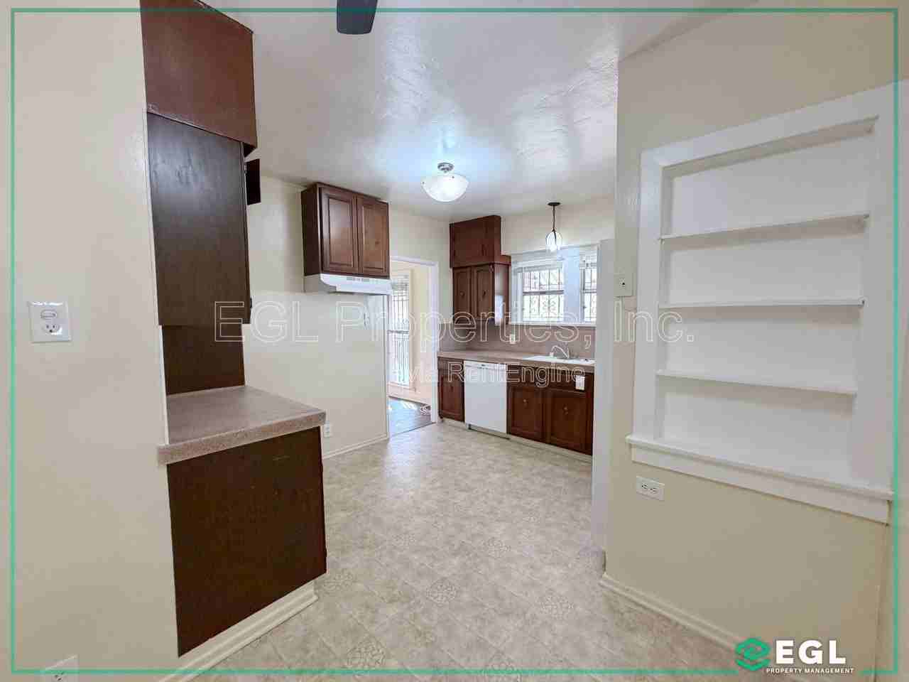 4861 W 23rd St - Photo 5 of 12