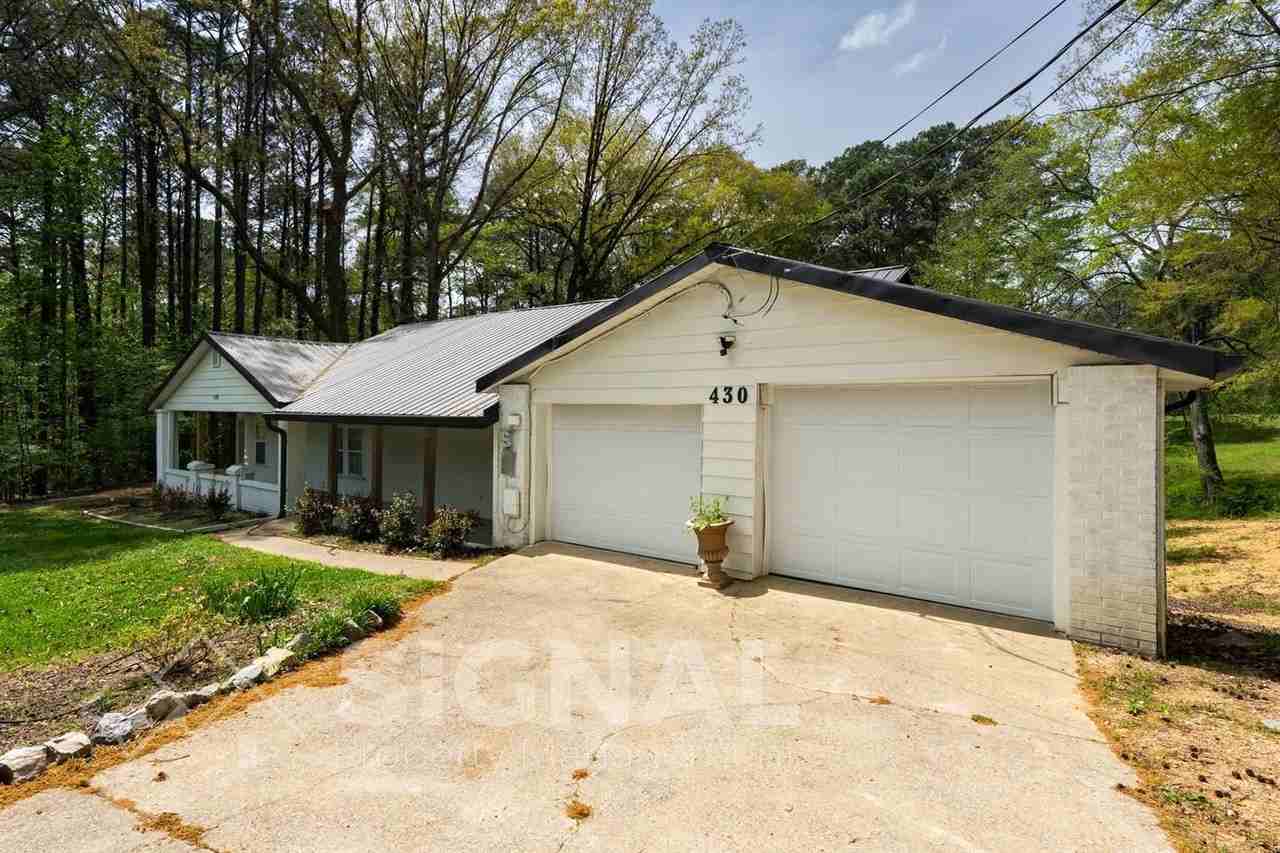 430 Laird Ave - Photo 3 of 28