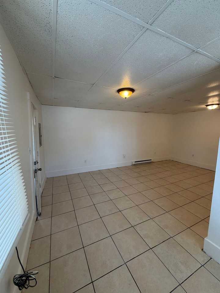 38 Conestoga St - Photo 6 of 16