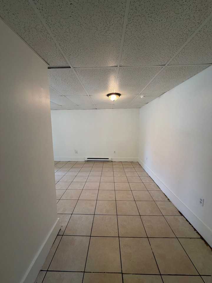 38 Conestoga St - Photo 7 of 16