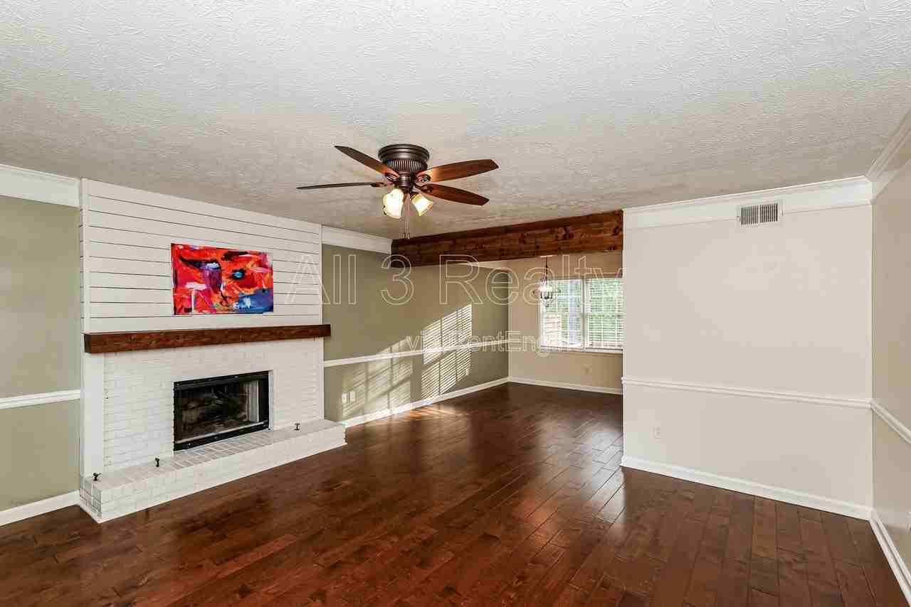 721 Mattan Pt - Photo 4 of 20