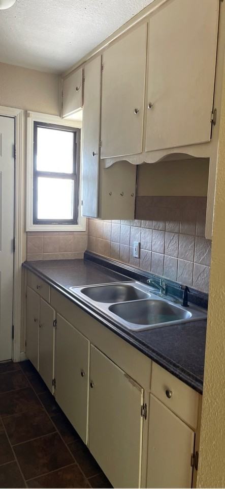 817 Ohio Ave #4 - Photo 2 of 13