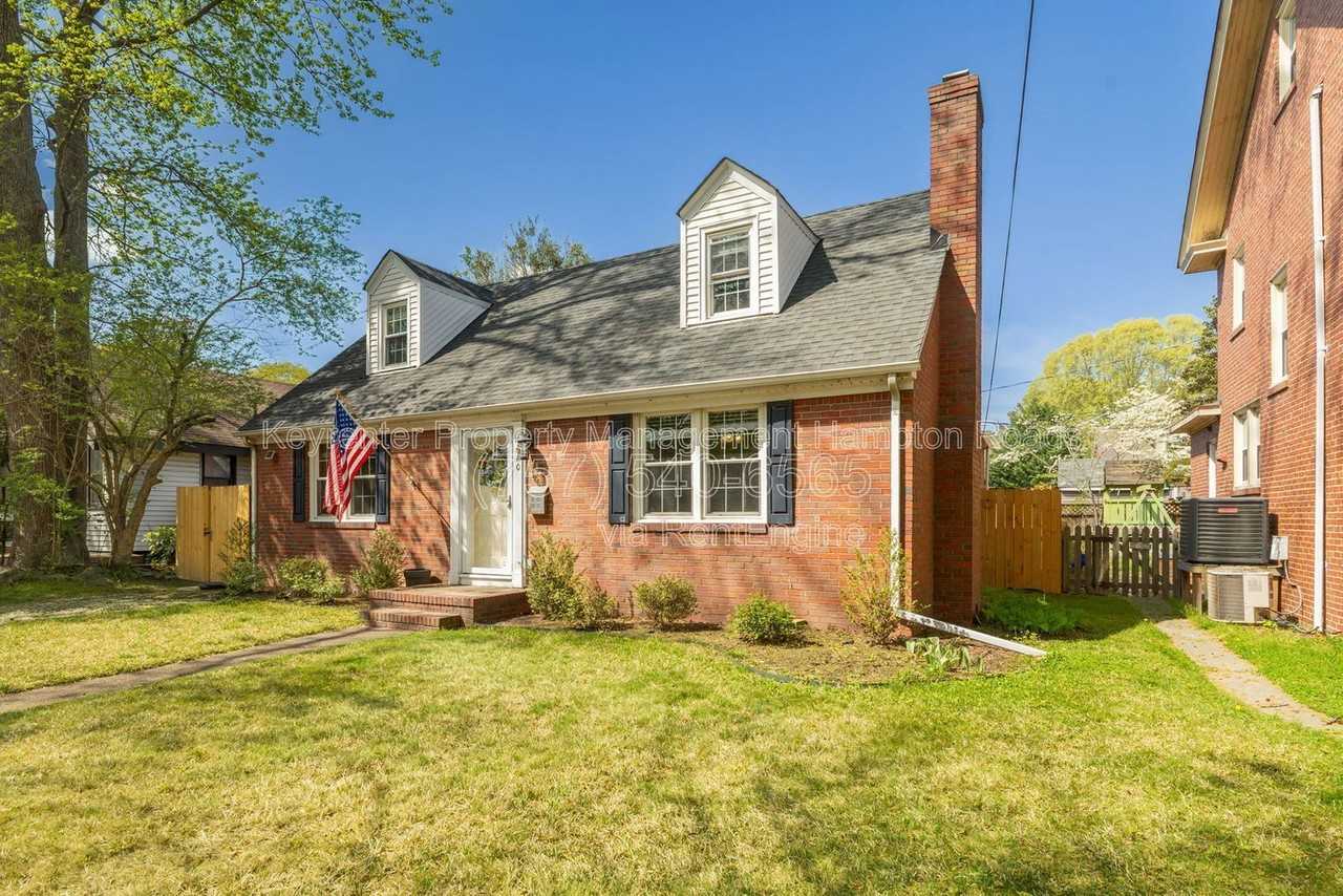 1620 Melrose Pkwy - Photo 2 of 25