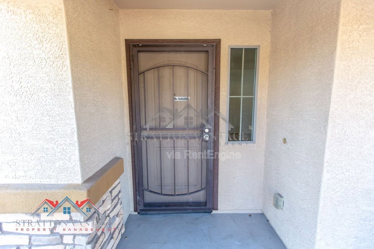 9096 N 97th Dr - Photo 6 of 46