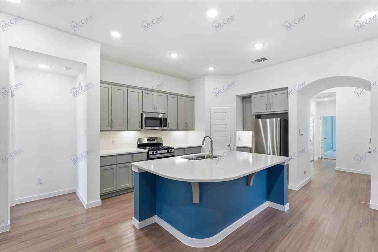 3960 Chesapeake Lane - Photo 6 of 20