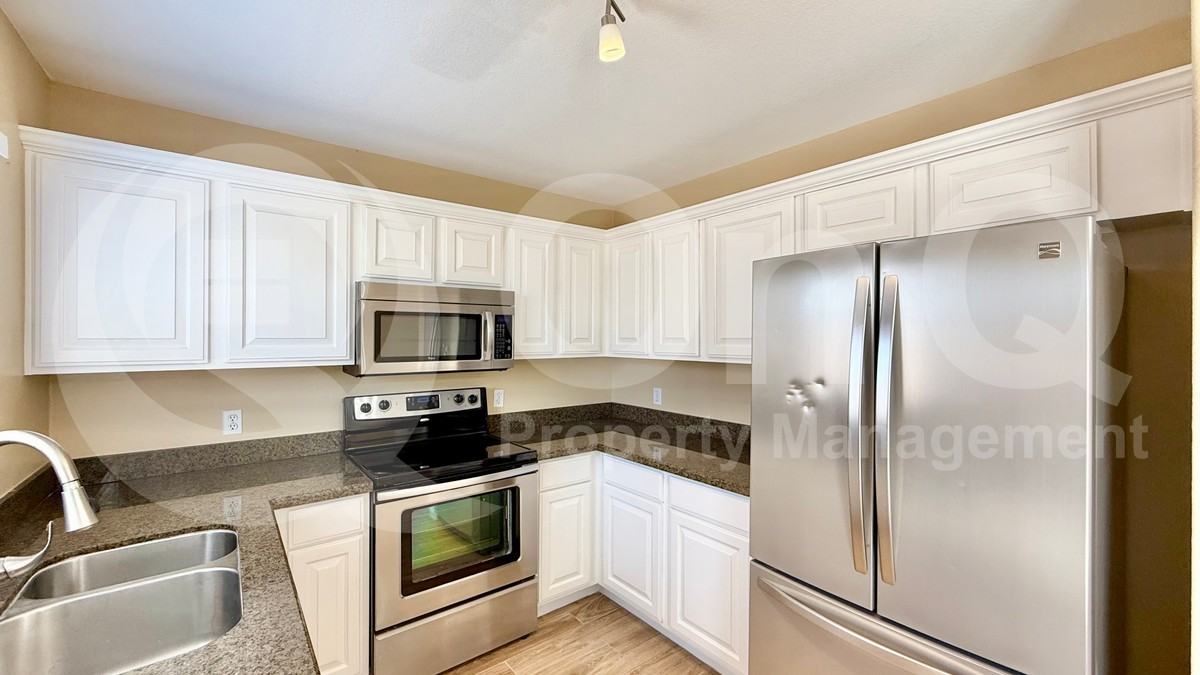 24 W Ingram St - Photo 3 of 19