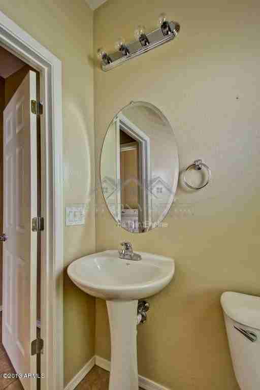 4725 E Olney Ave - Photo 6 of 27