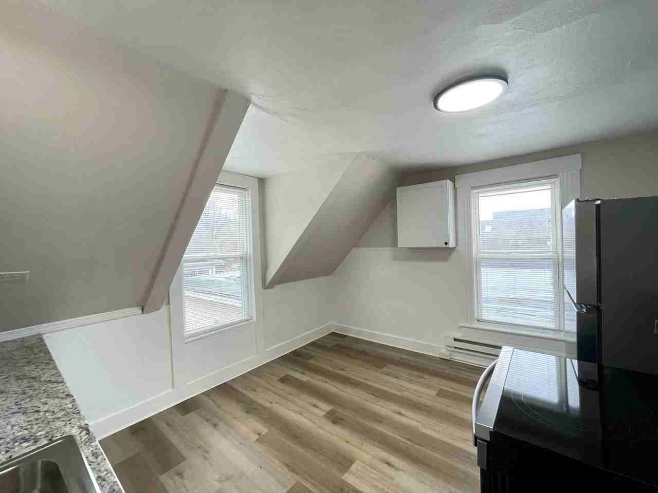 43 Ashland St #3 - Photo 4 of 19