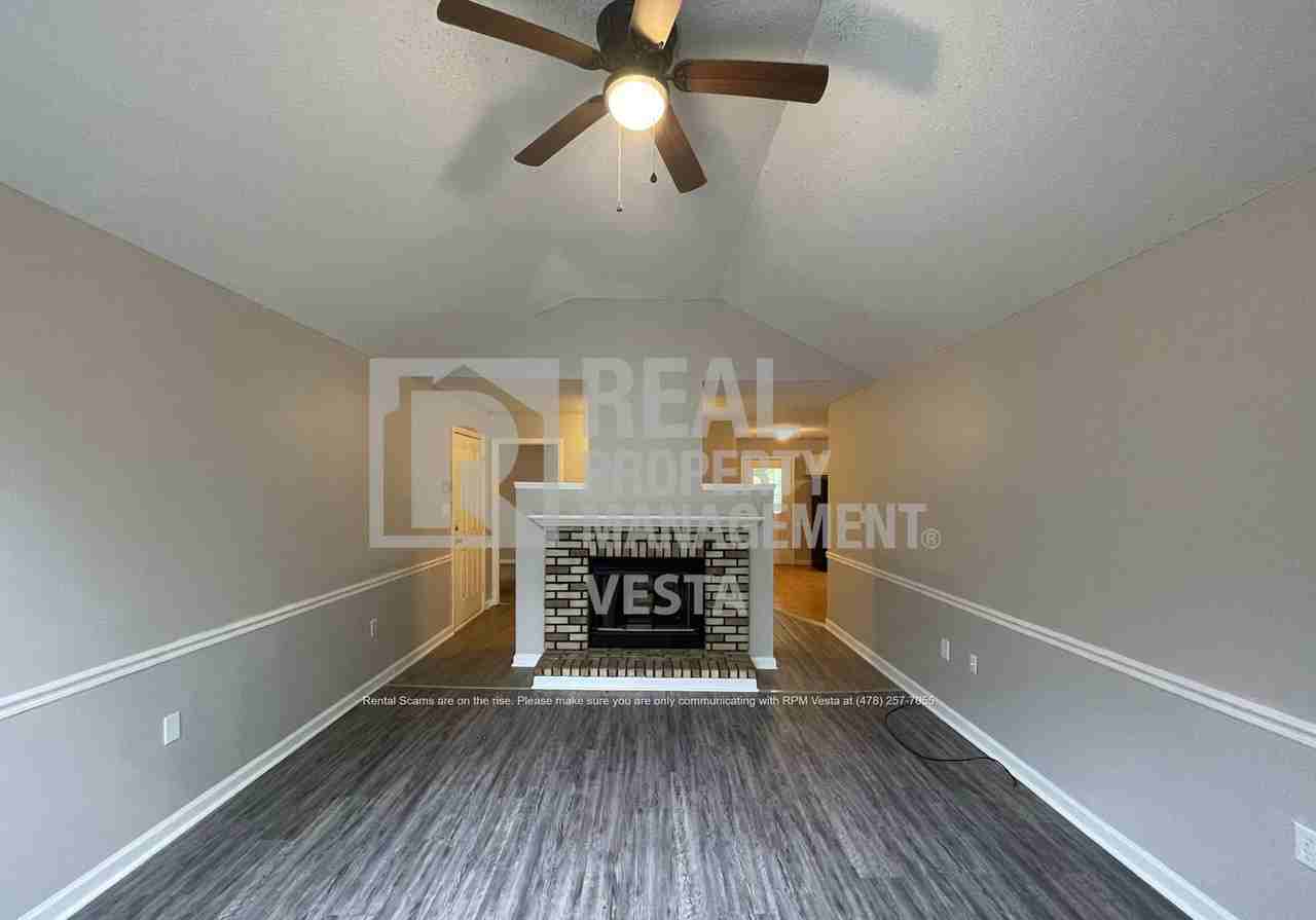 531 Bristle Cone Dr - Photo 2 of 16