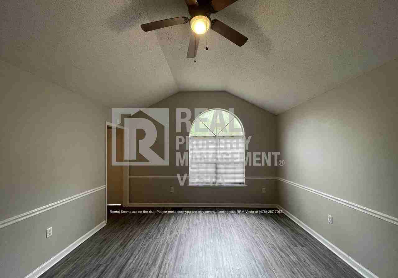 531 Bristle Cone Dr - Photo 3 of 16