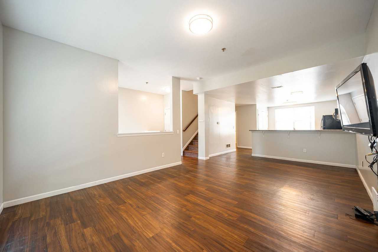 271 E 12th Ave #271 - Photo 5 of 25