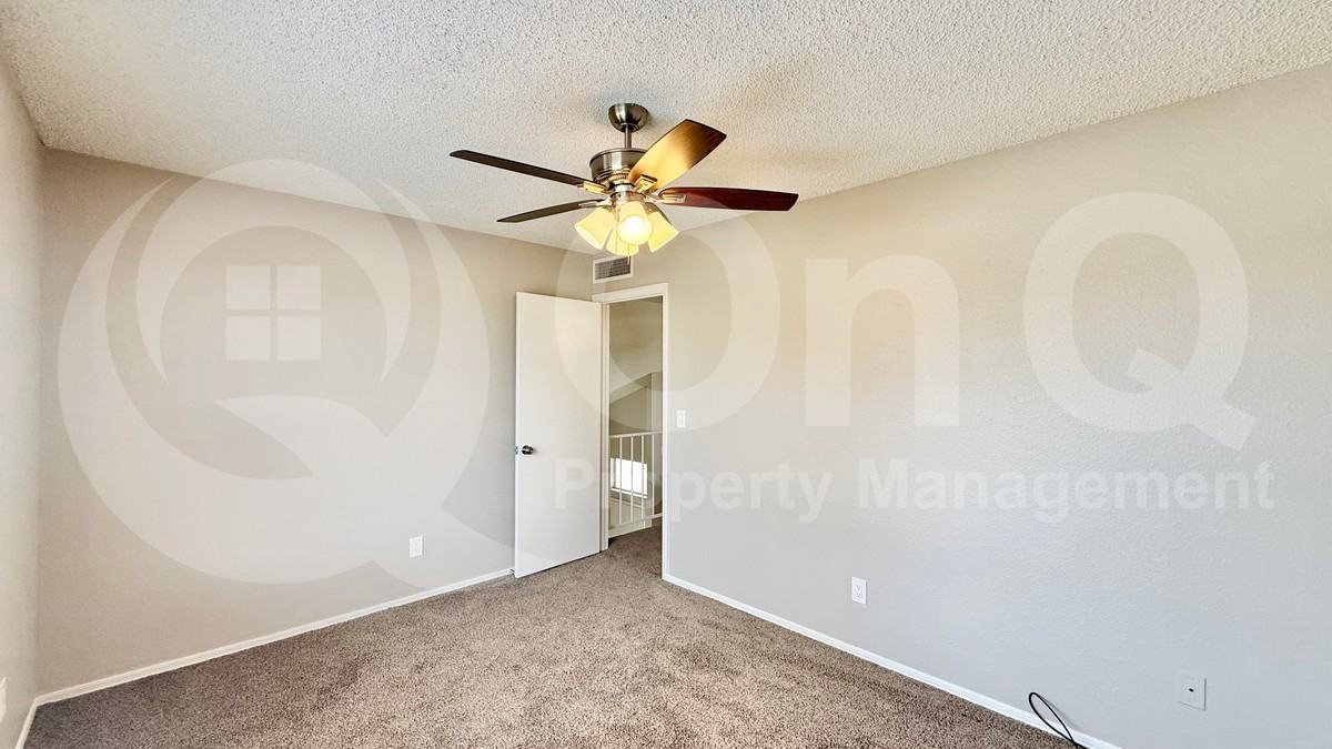 4768 W Marco Polo Rd - Photo 4 of 25