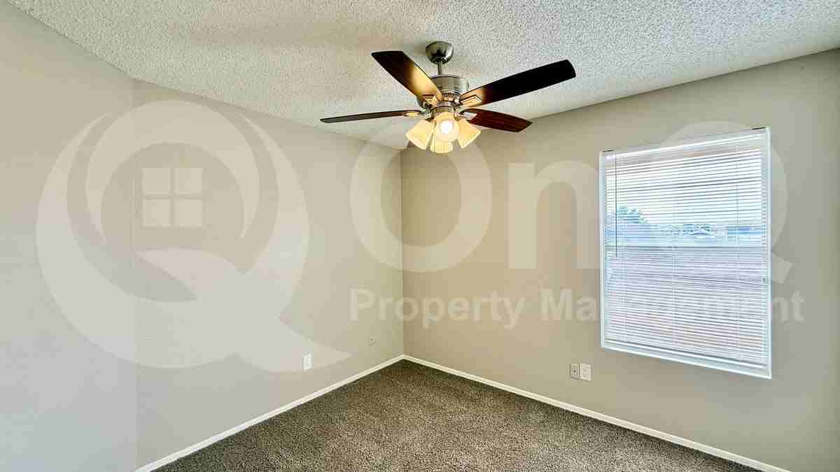 4768 W Marco Polo Rd - Photo 7 of 25