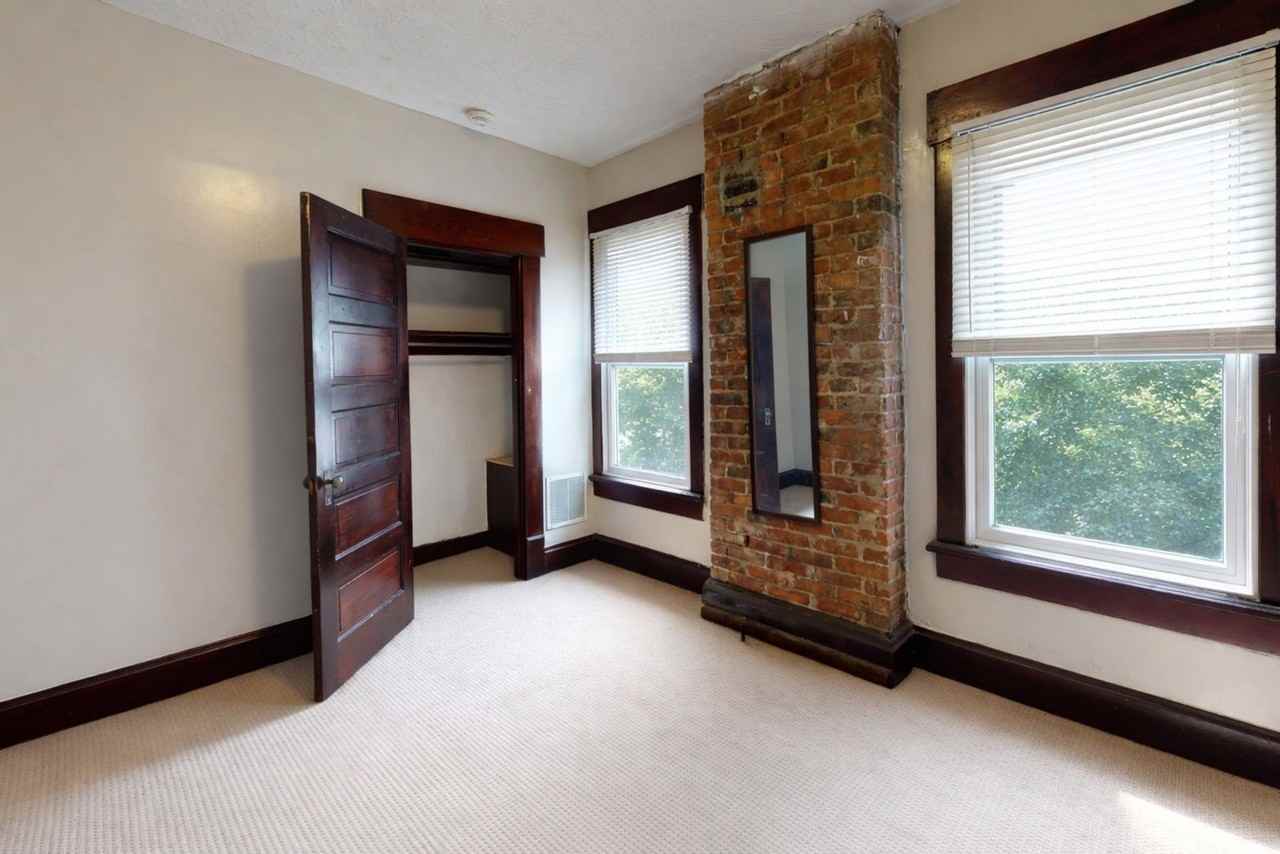 72 Euclid Ave - Photo 6 of 11