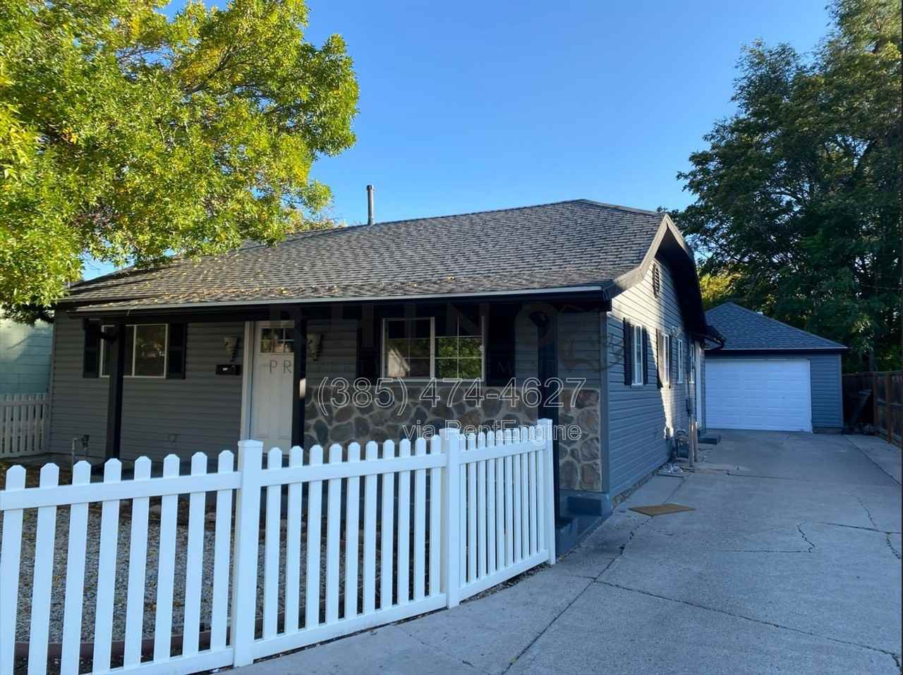 174 Claybourne Avenue South - Photo 2 of 25