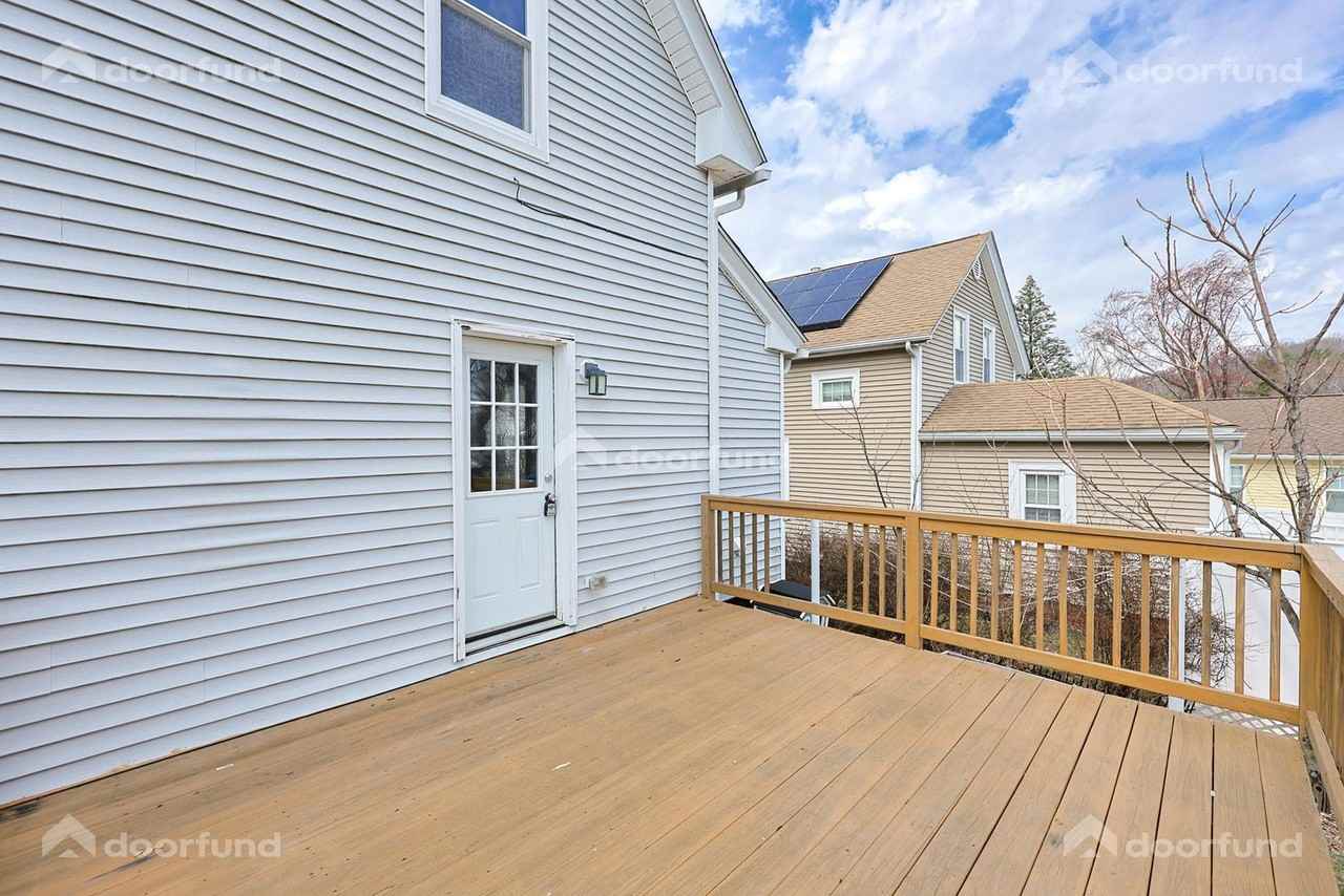 121 Delmont Ave - Photo 3 of 49