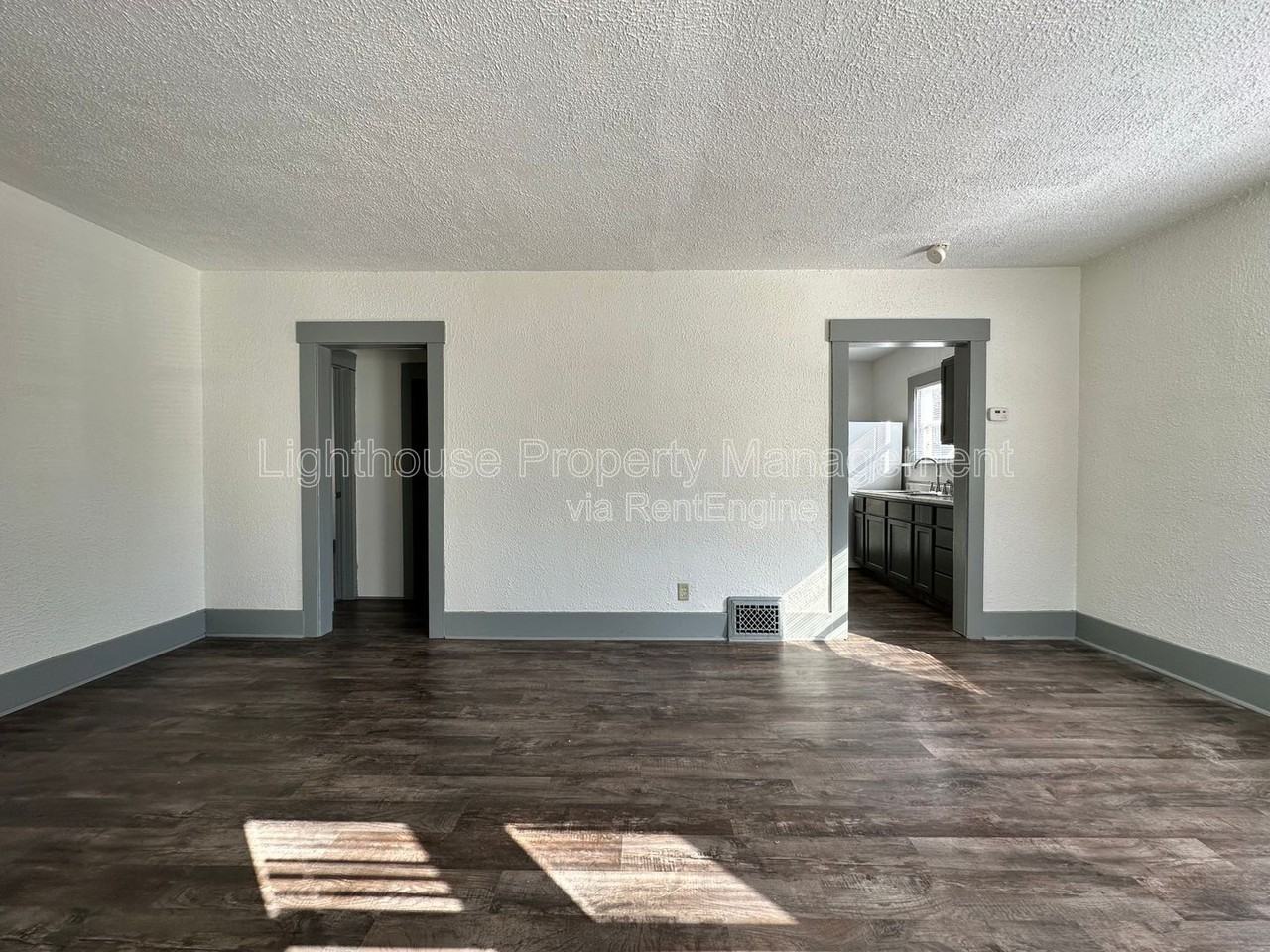 138 Yale St - Photo 3 of 12