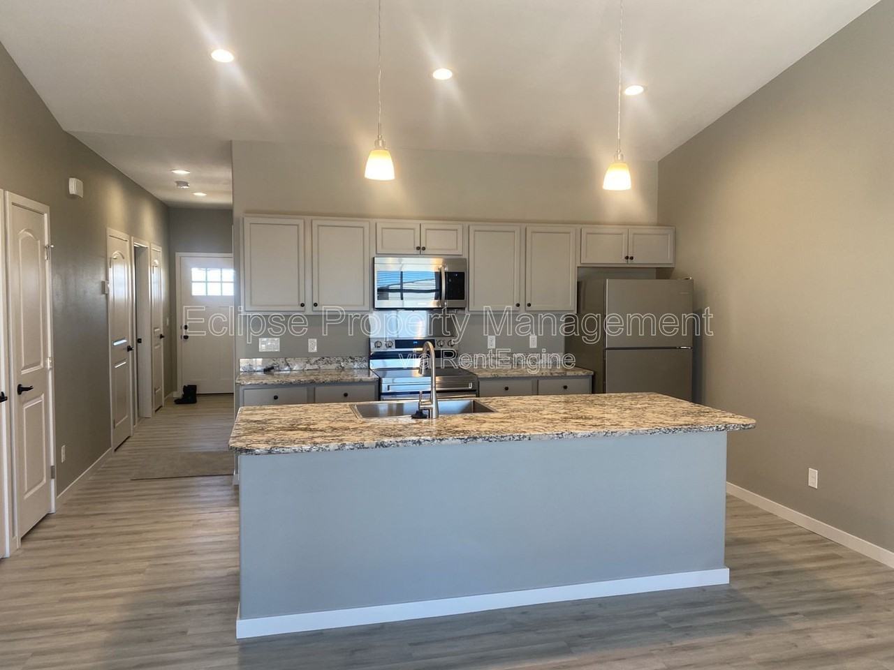 511 Crestone Ave #511 - Photo 7 of 21