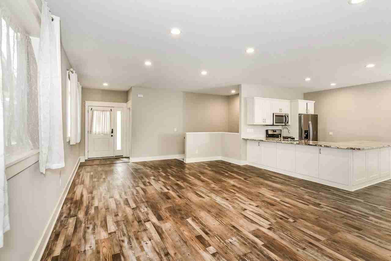 312 61st St Sw - Photo 4 of 35