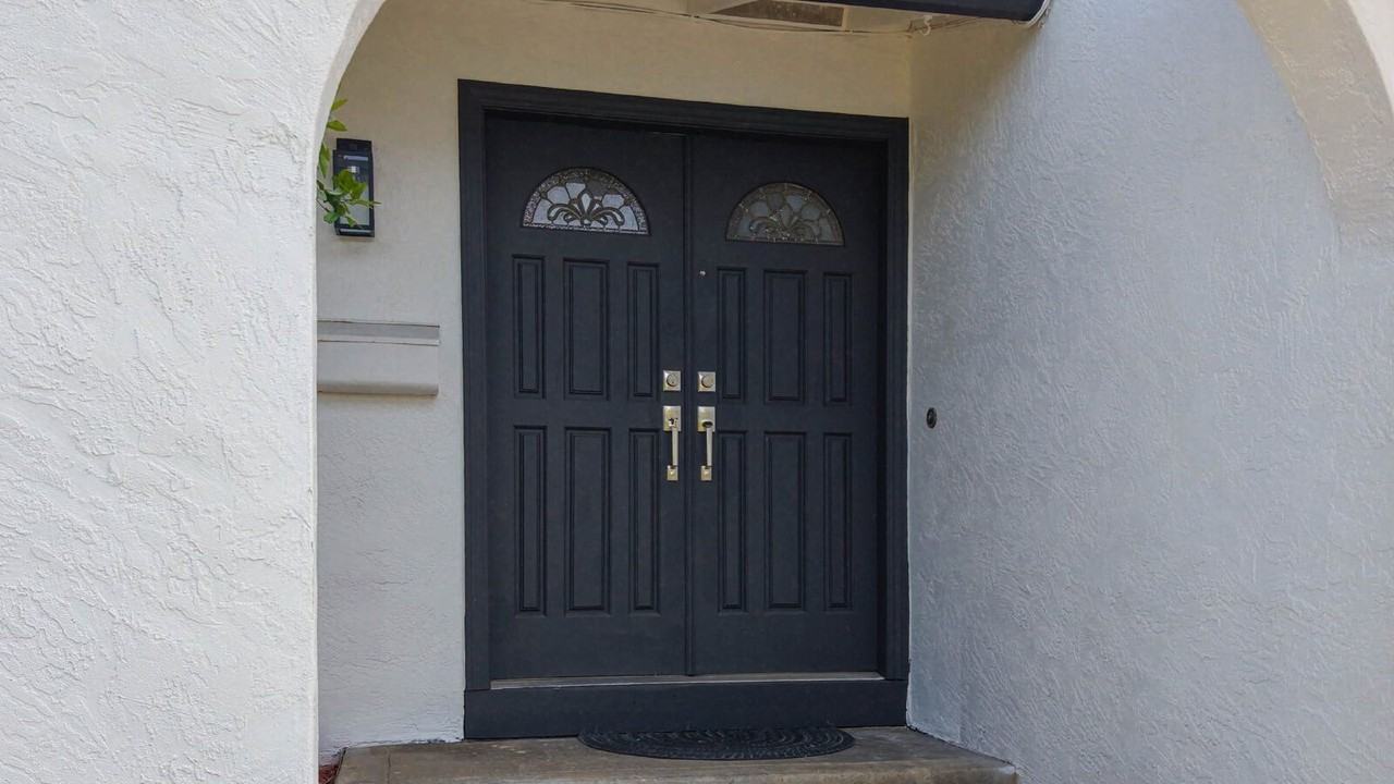 3104 San Andreas Dr - Photo 5 of 47