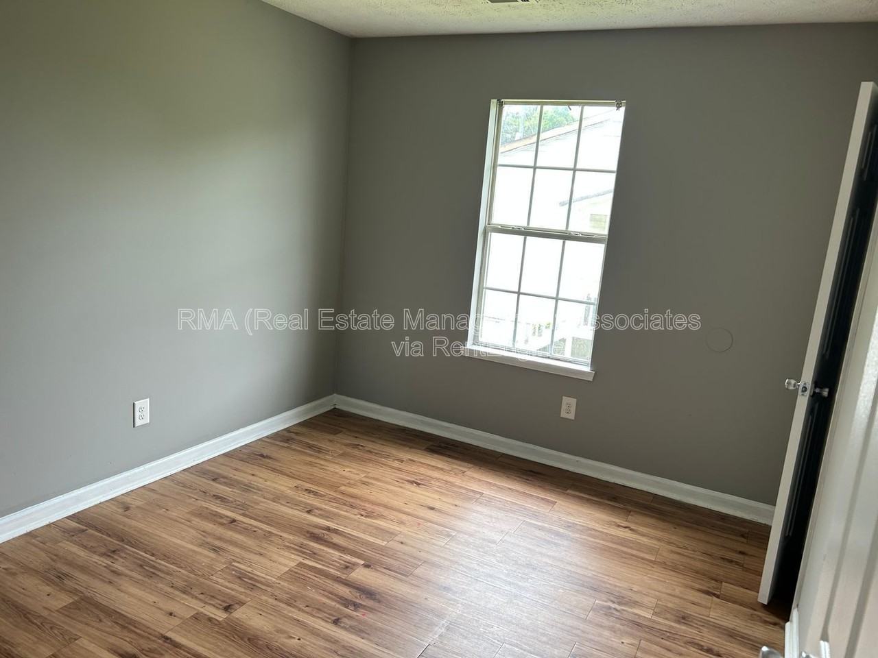 816 Lane St - Photo 4 of 8