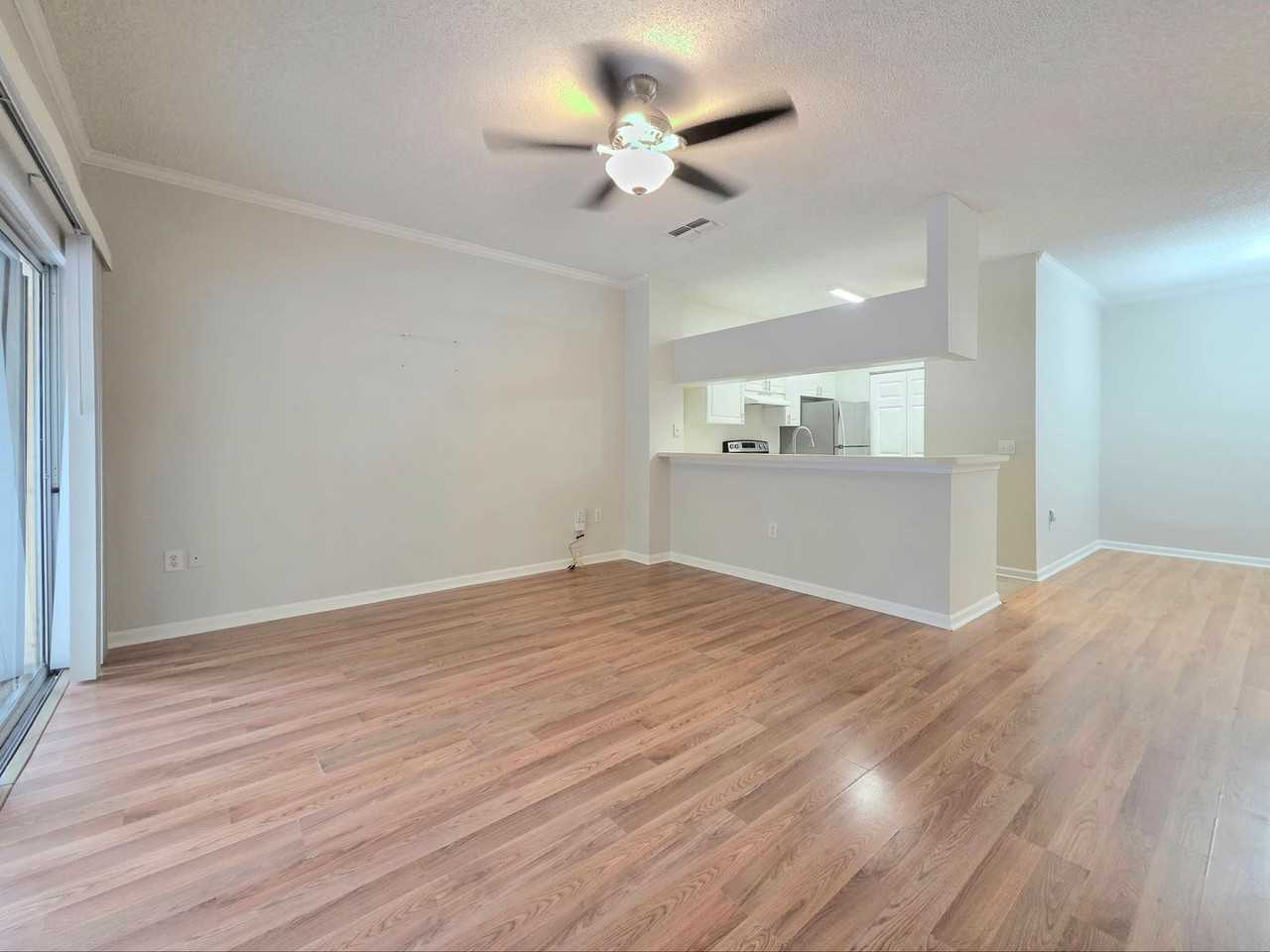 1323 Arbor Lakes Cir - Photo 4 of 21