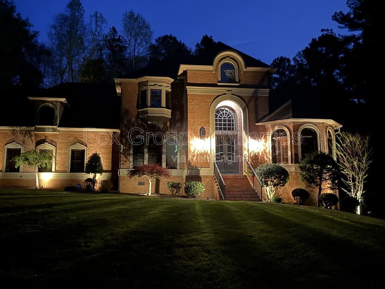 143 Greenbay Rd - Photo 4 of 37