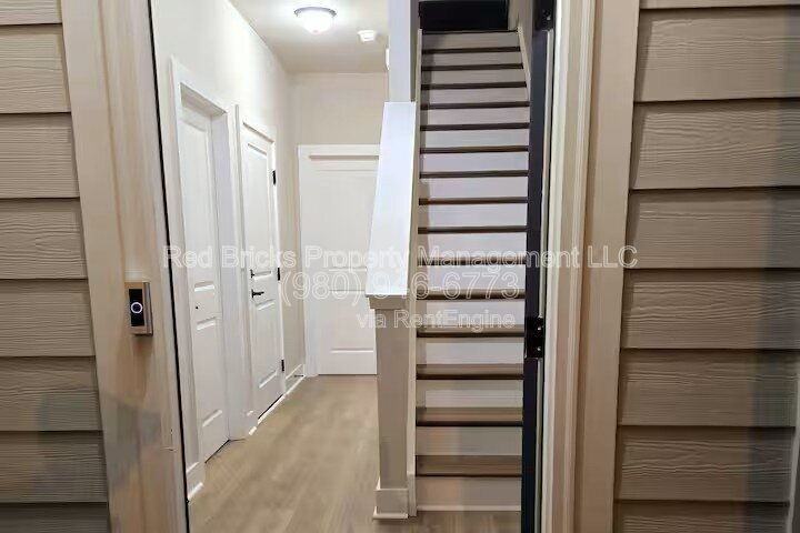 3938 Winterfield Pl - Photo 3 of 25