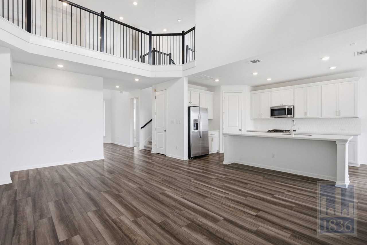 12713 Brave Tenderfoot Trl - Photo 4 of 46