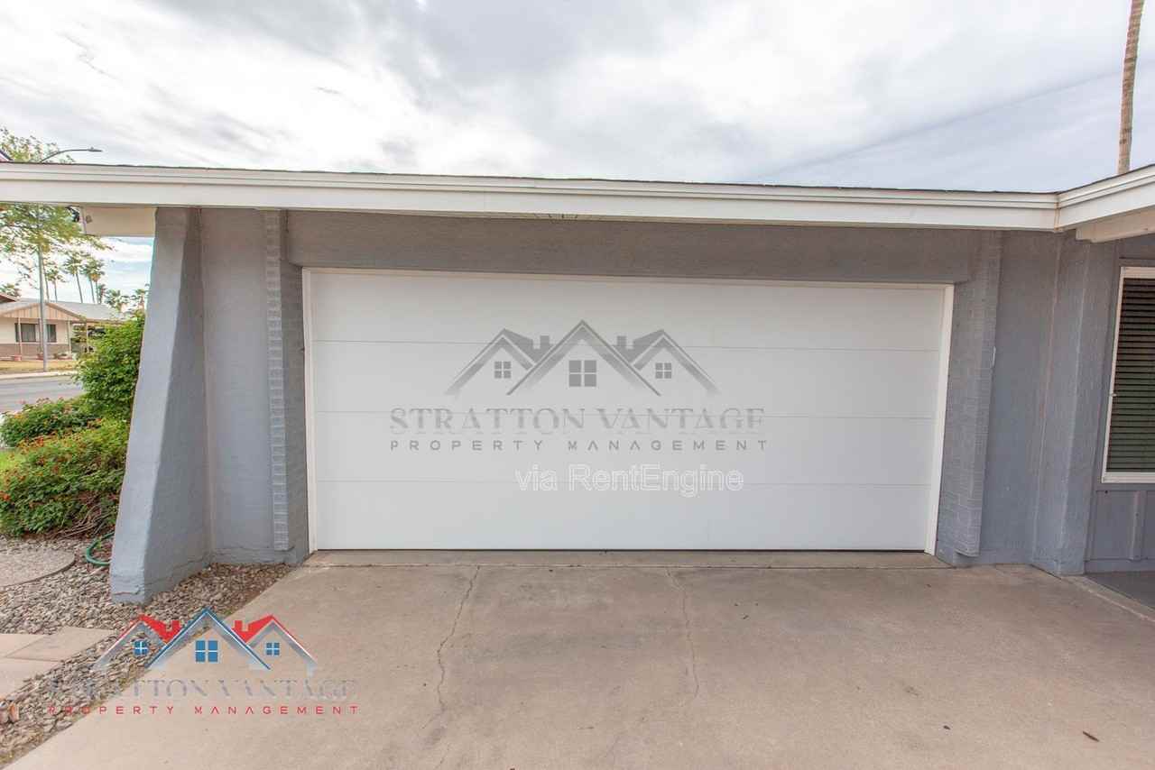 2224 W Emelita Ave - Photo 5 of 49