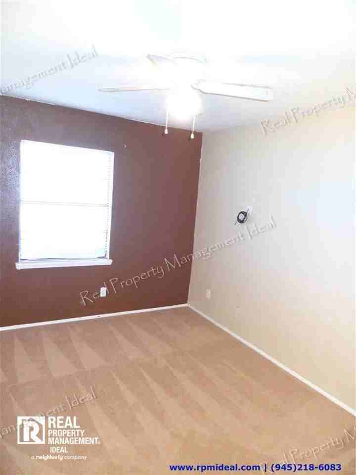 7712 Underwood Dr - Photo 6 of 20